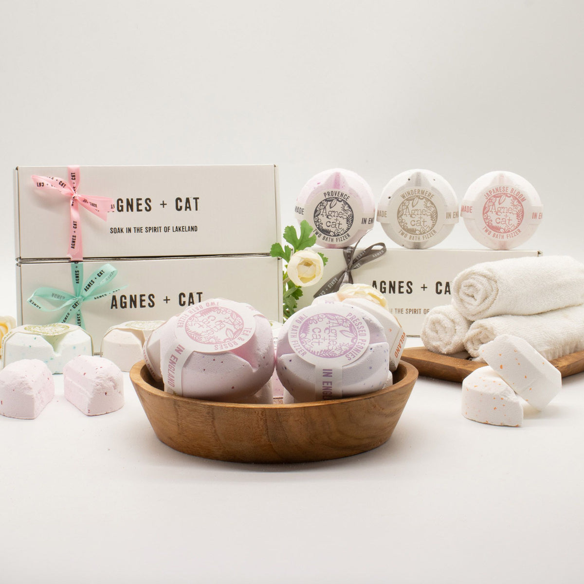 Agnes + Cat Signature Fragrance Bath Fizzer Gift Set, 660g